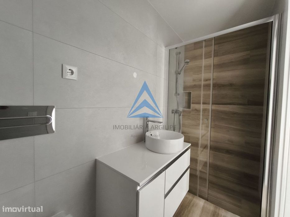 Apartamento T4 - Condomínio Fechado