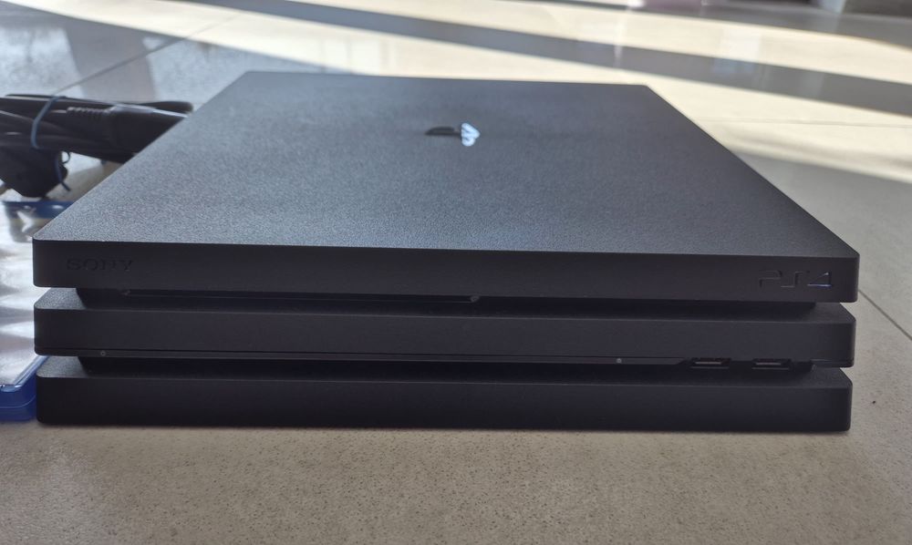 Ps4 pro 1 TB konsola Sony PlayStation Stan igła
