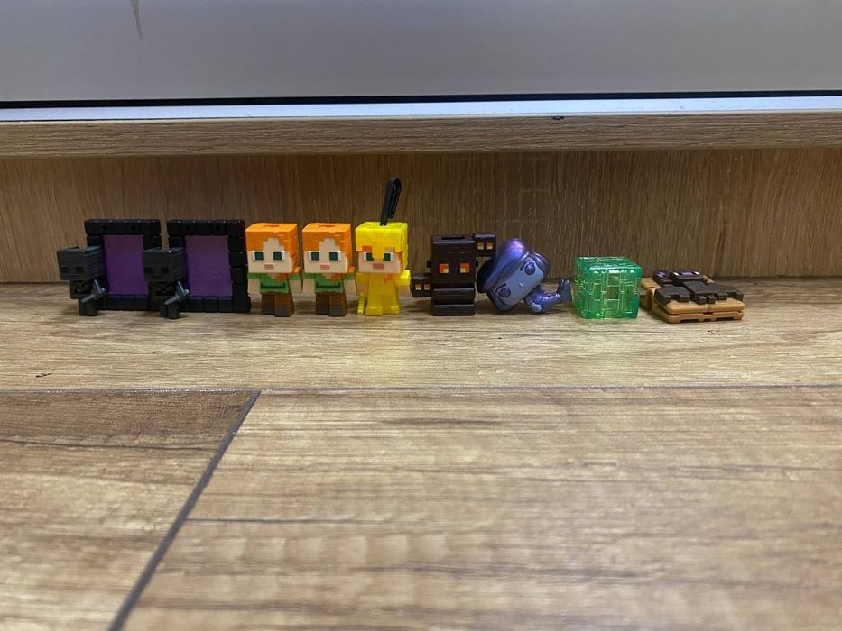 Фігурки Кіндер Minecraft