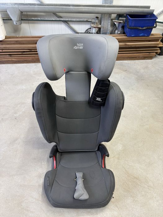 Fotelik samochodowy Britax Romer Kid Fix III s 15-36 kg