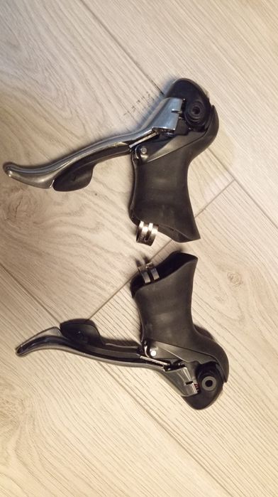 Klamkomanetki szosowe Shimano Tiagra 2x10 .Klamko manetki