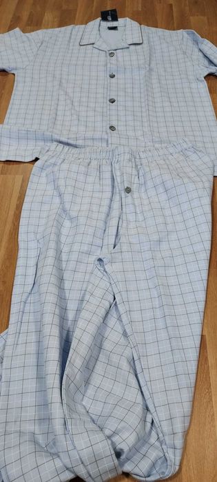 Roupa interior nova com etiqueta