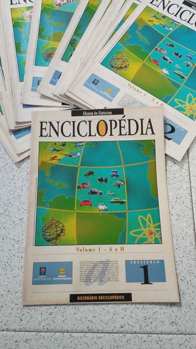 Dicionário Enciclopédico "Volume 1 - A a H" (Diário de Notícias)