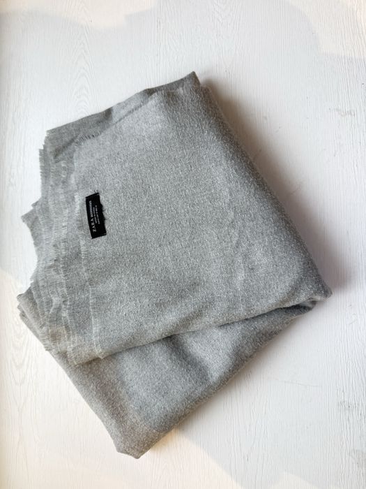 Zara szalik szary brzoskwiniowy