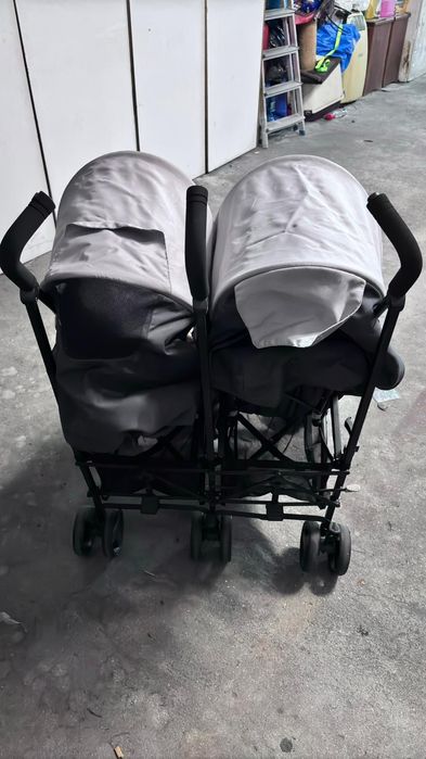 Carrinho de gêmeos430406626245365762