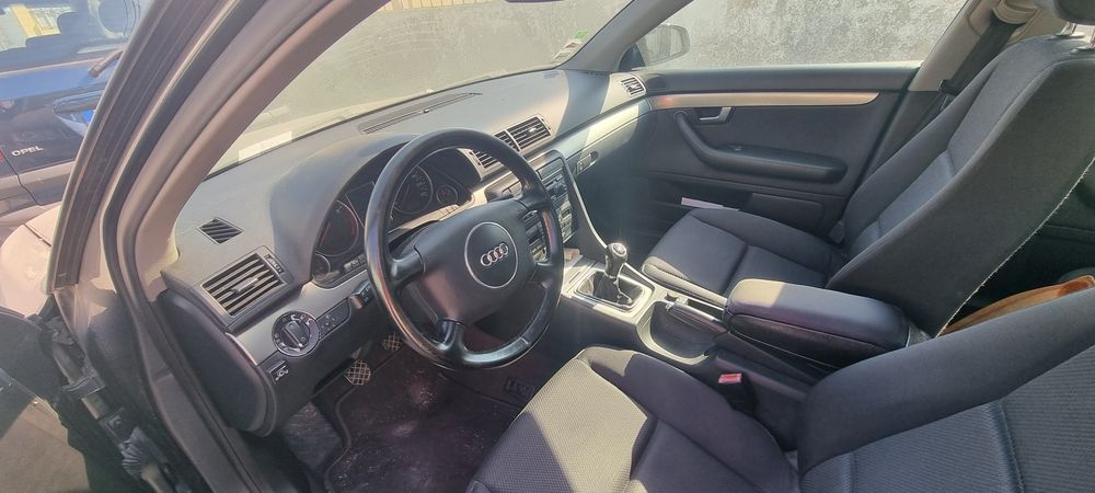Audi A4 1.6 de 2004 p.f. Ler descrição. — photo 3