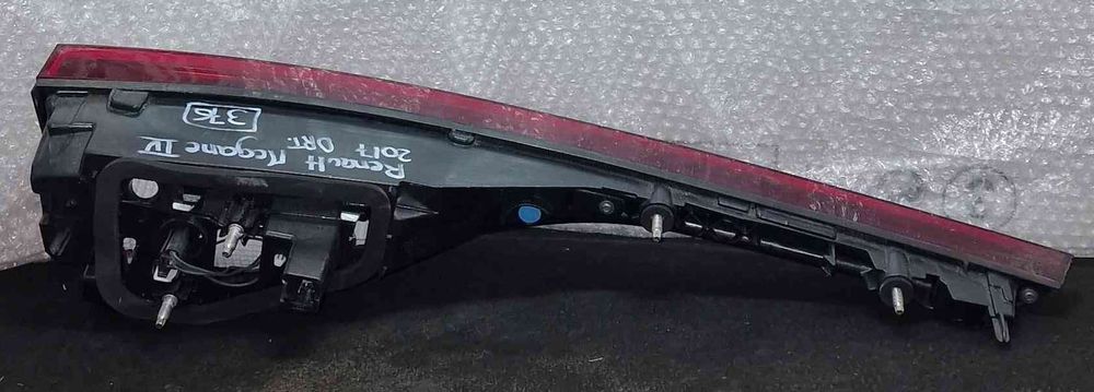 Farolim da Mala Direito 265506075r - RENAULT MEGANE IV Hatchback