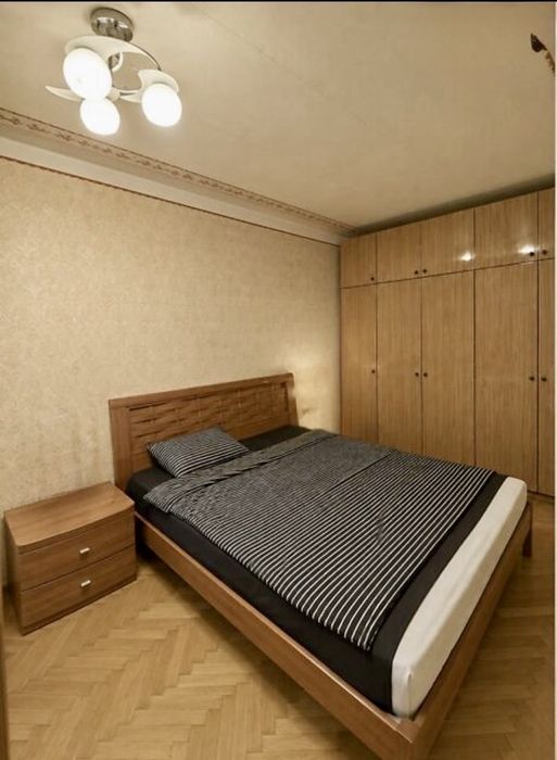Продам 2к. квартиру , Дворец Спорта , Танкопия 11 ( 93399)