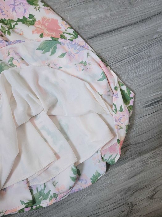 Zwiewna rozkloszowana sukienka Zara pastelowa kwiaty boho gorsetowa