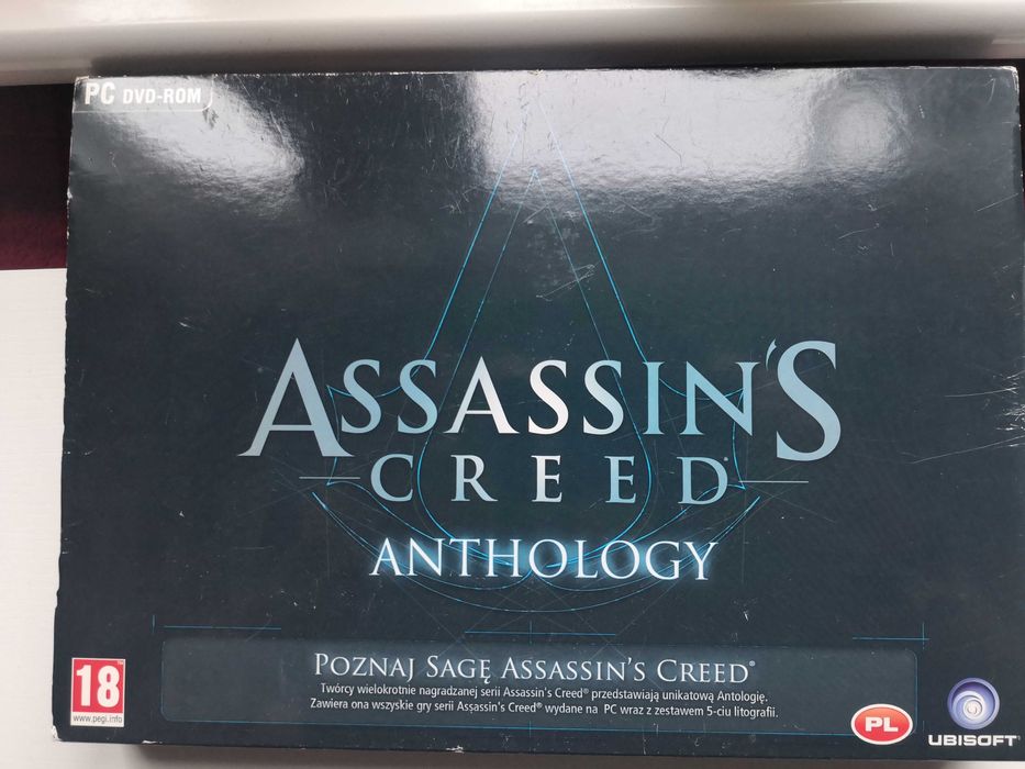 Assassins Creed: Anthology opakowanie z płytami i dodatkami.