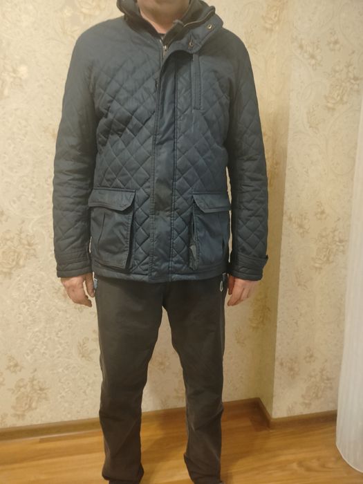 Куртка фірмова чоловіча у відмінному стані
