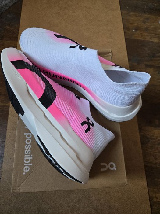Buty On Running Cloudboom Strike LS