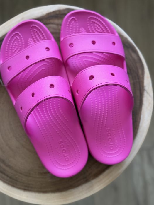 Klapki CROCS  Classic w kolorze różowym