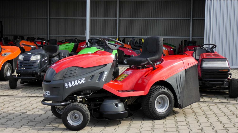 Traktor kosiarka Ferrari Castelgarden Briggs&Stratton (021002.6) Baras