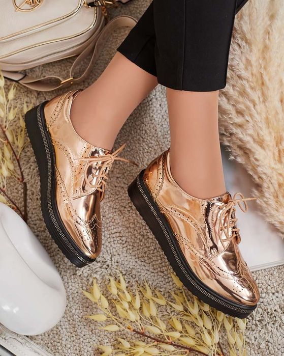 2 KOLORY 36 37 38 półbuty 39 40 lakierowane cyrkonie niski koturn lato