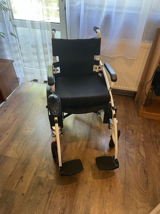 Wózek inwalidzki elektryczny antar at52304