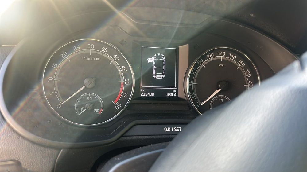 Skoda Octavia 1.6 TDI 115 KM | 2017 r. | 225 tys. km | 2 komplety opon | Zadbana