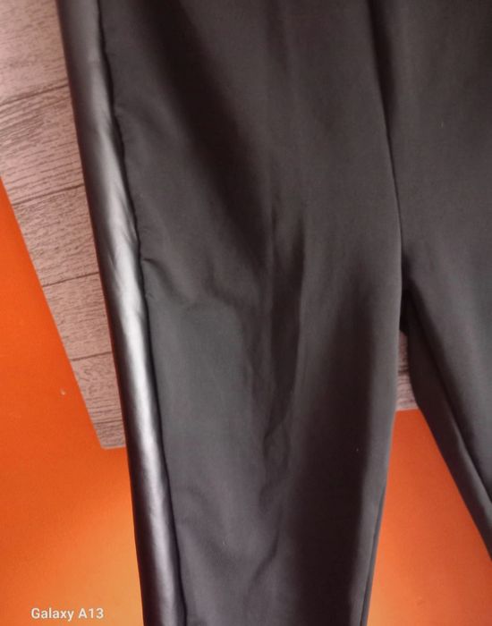 Leginsy dziewczece z wstawkami