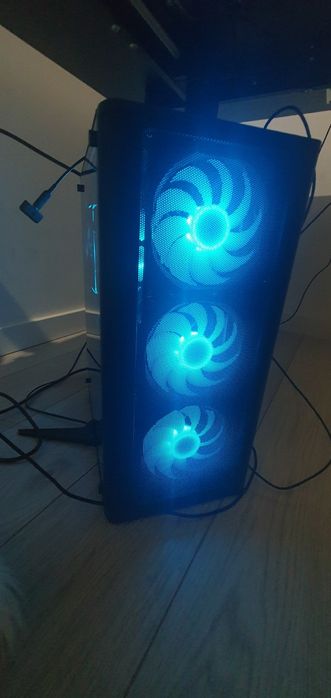 Gamingowy zestaw — Ryzen 7 9800X3D / RTX 5070 / 32 GB / 1 TB SSD