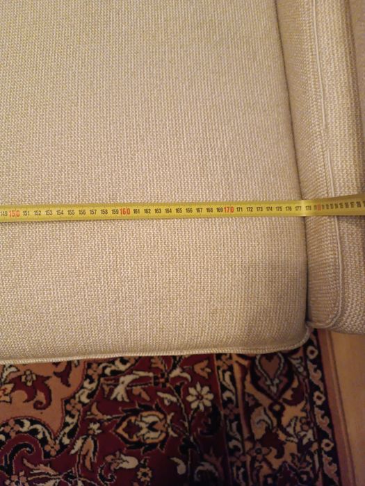 Диван IKEA Kivik 3-місний. Стан нового (4 місяці). Бежевий