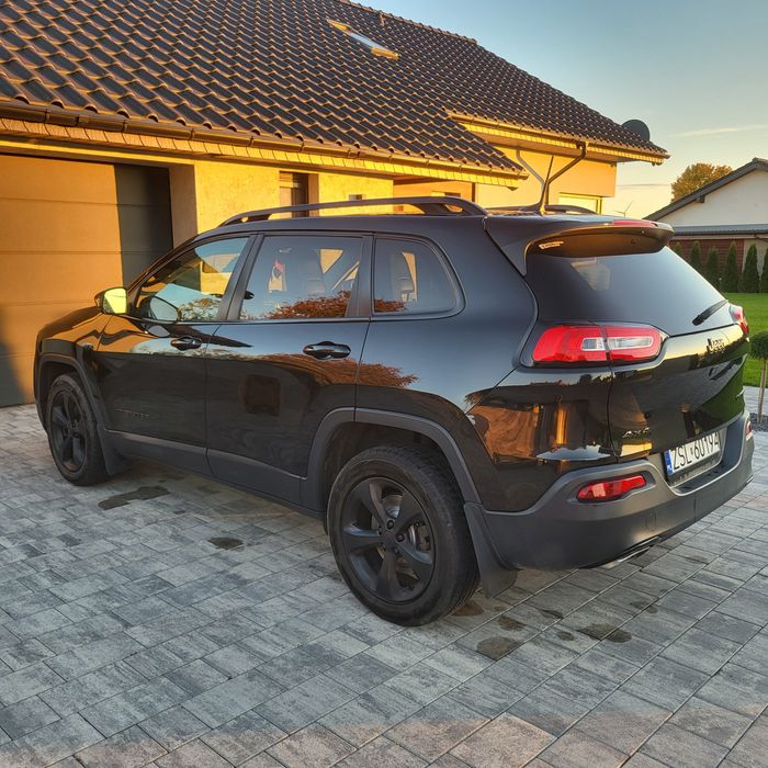 Jeep Cherokee  3.2 benzyna 272 KM