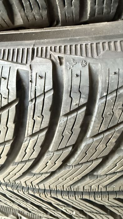 Jogo de 5 pneus MICHELIN 255/70 R18