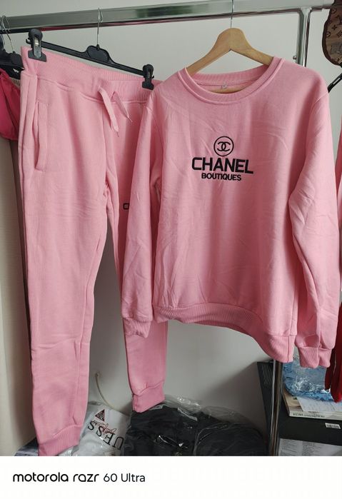 Różowy Komplet Dresowy Bluza + Spodnie (Inspiracja Chanel Boutiques)