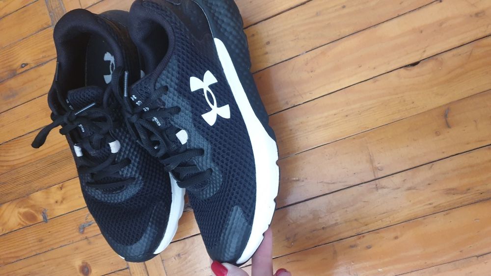 Кросівки under armour оригінал.Р 37 23.5 см