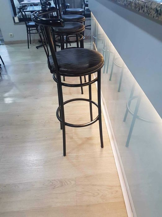 Conjunto 4 Cadeiras e mesa