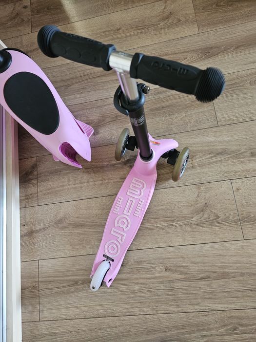 Самокат дитячий Micro Mini2go Deluxe Pink триколісний