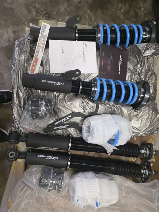 Coilovers novos ....