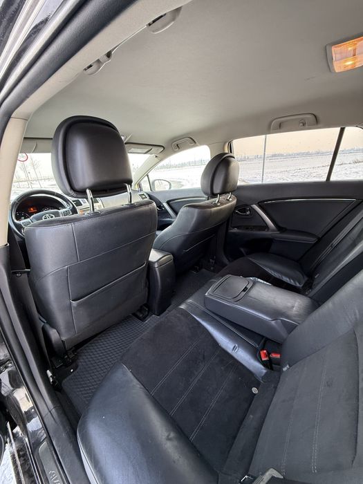 Toyota Avensis / Automat / 2.2D / Maksymalne wyposazenia / Zadbana !