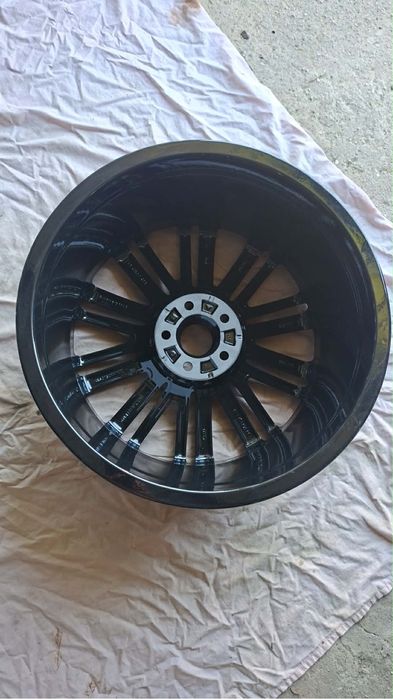 Oryginalne felgi Audi A4 B9 19" 5x112 ET40