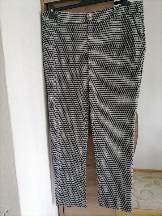Spodnie damskie "Street One" roz 42 - 30 . Nowe z metką.