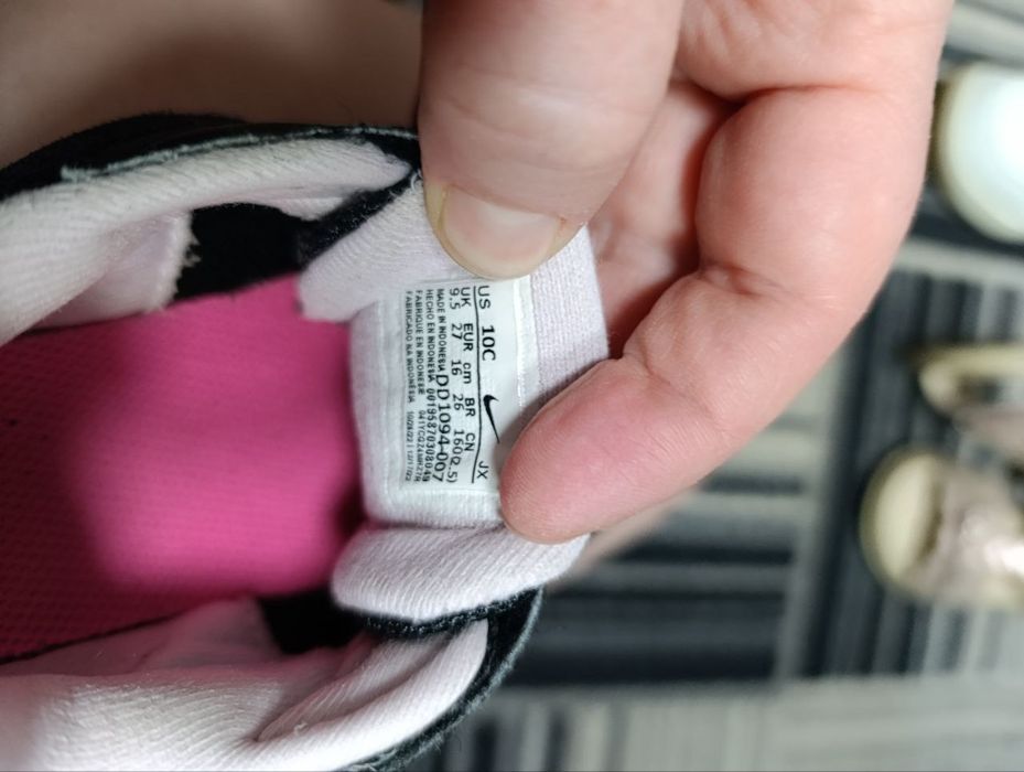 Кросівки Nike кросовки Puma босоніжки босоножки сандалі Laso
