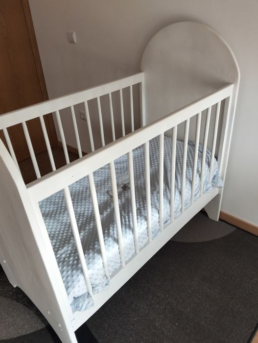 Cama/ berço de bebê