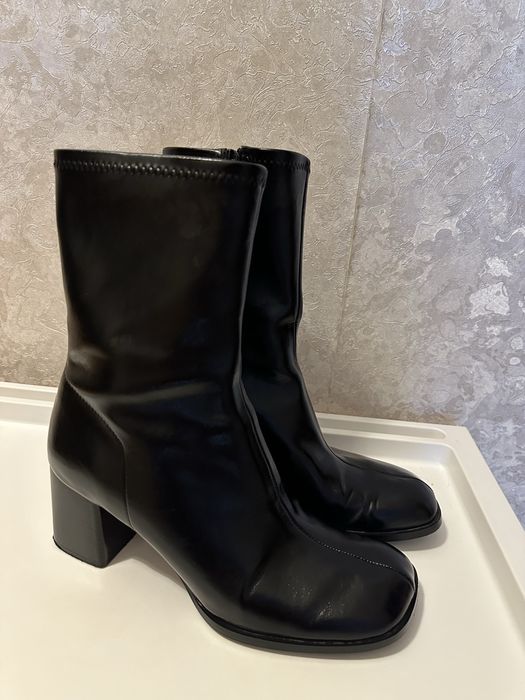 Сапоги  Zara. Розмір 42 (27 см.)