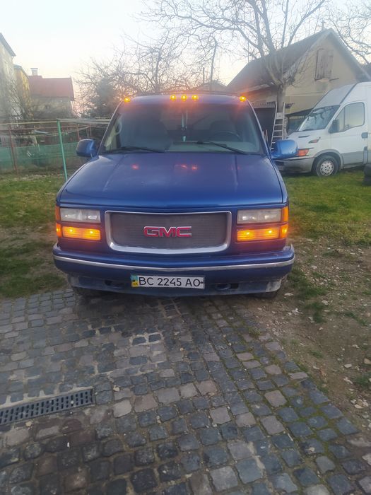 Продам GMC Yukon 5.7L