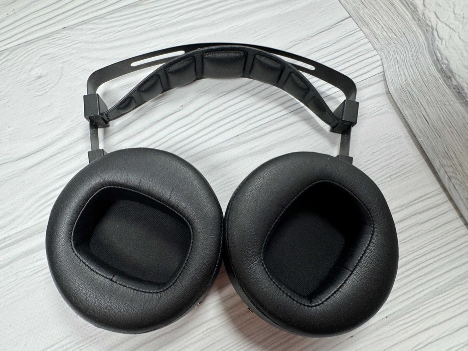 Monoprice Monolith M1060 | Auscultadores planares circum-aurais / M1060 Planar