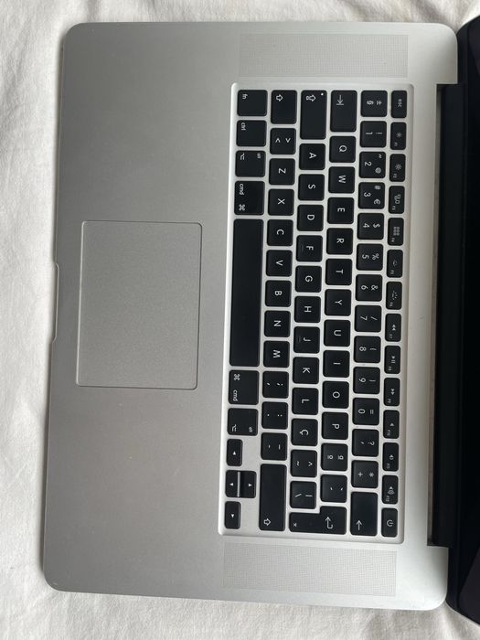 MacBook Pro 15'' (Mid-2015) - Fully Functional64862809607426123