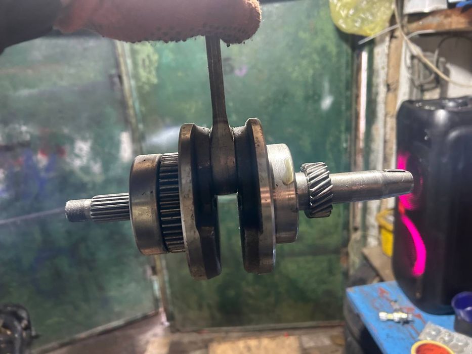 Коленвал Mustanr region 150-8