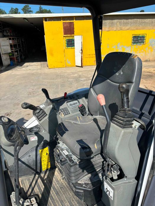 Mini giratoria - escavadora Bobcat E27Z
