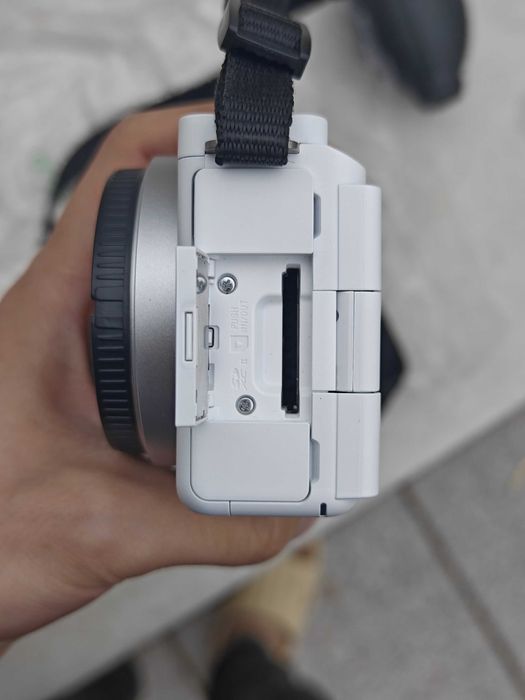 Sony ZV-E10 II branca | Como nova | Envio + teste presencial | 700€ / 750€