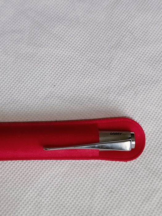 Długopis Lamy w pokrowcu