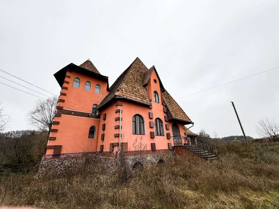 Комерційний об’єкт біля озера під Київом в с. Горбовичі