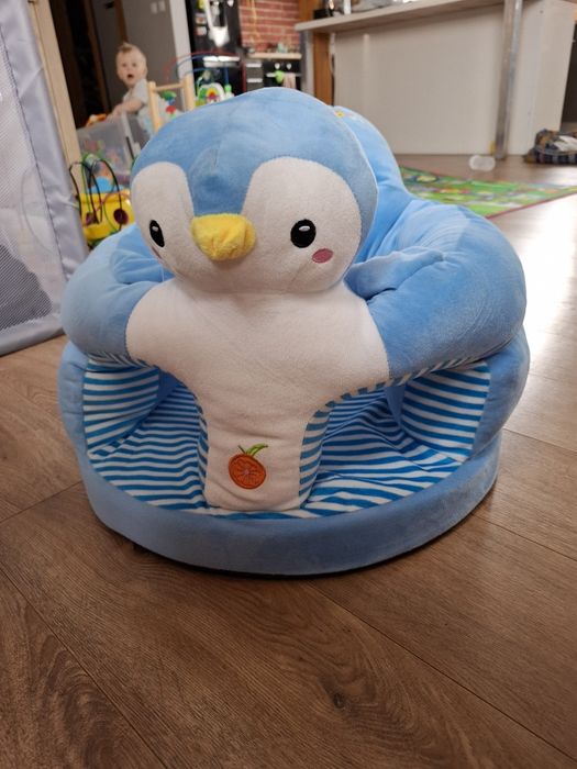 Piękny fotelik dla dziecka + dodatkowy pokrowiec.