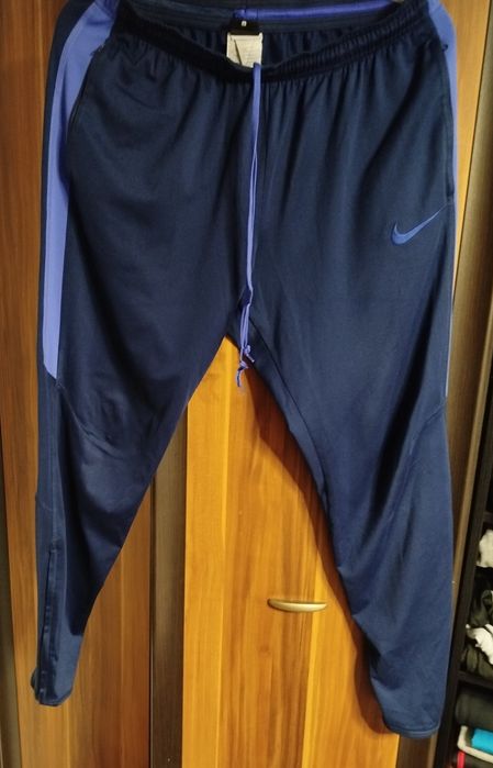 Spodnie dresowe męskie Nike rozmiar L