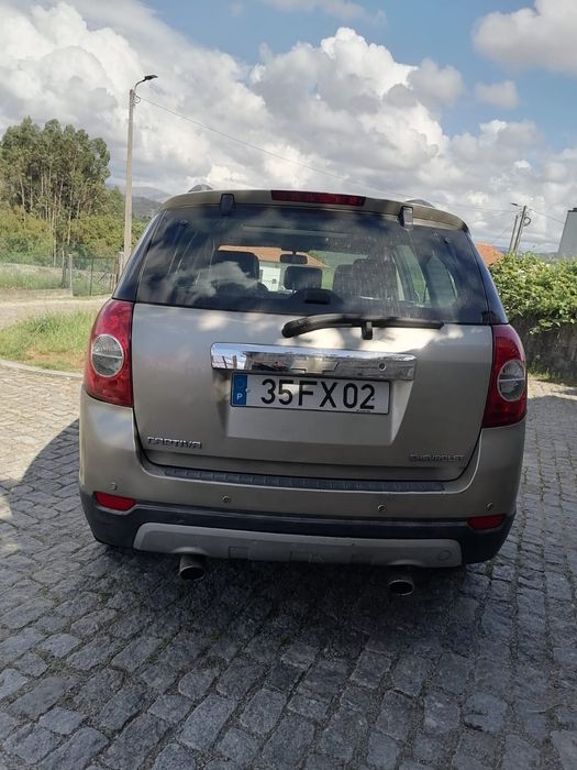 Chevrolet Captiva à venda – Espaçoso, confortável e pronto a circular!