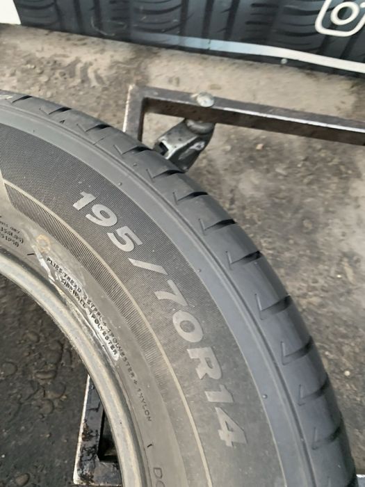 Шини 195/70 R14 пара Laufenn 2023p літо 7мм