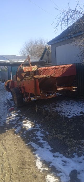 Прес підбирач International b47